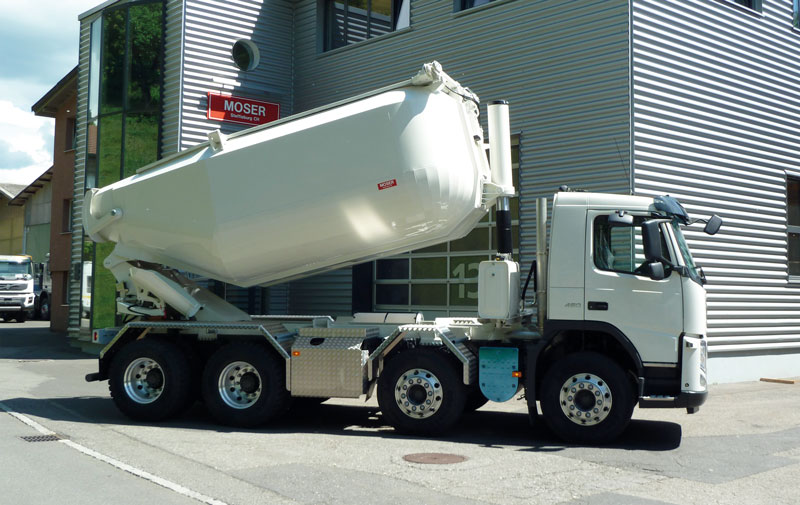 Hirschi_Isolationen_AG_Boenigen_Interlaken_Daemmungen_Spezialanfertigungen_Moser_Fahrzeugbau